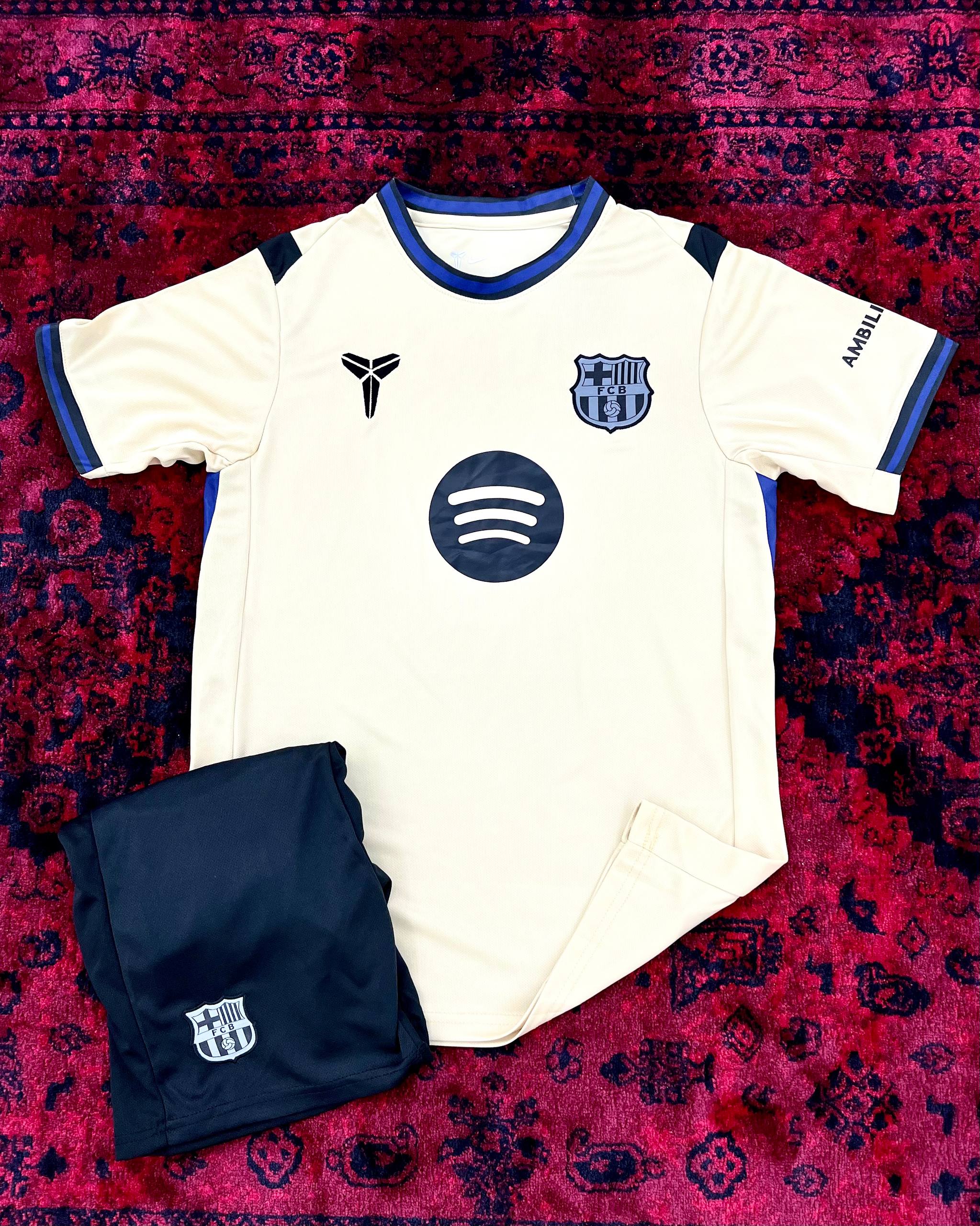 کیت بارسلونا(کرمی)